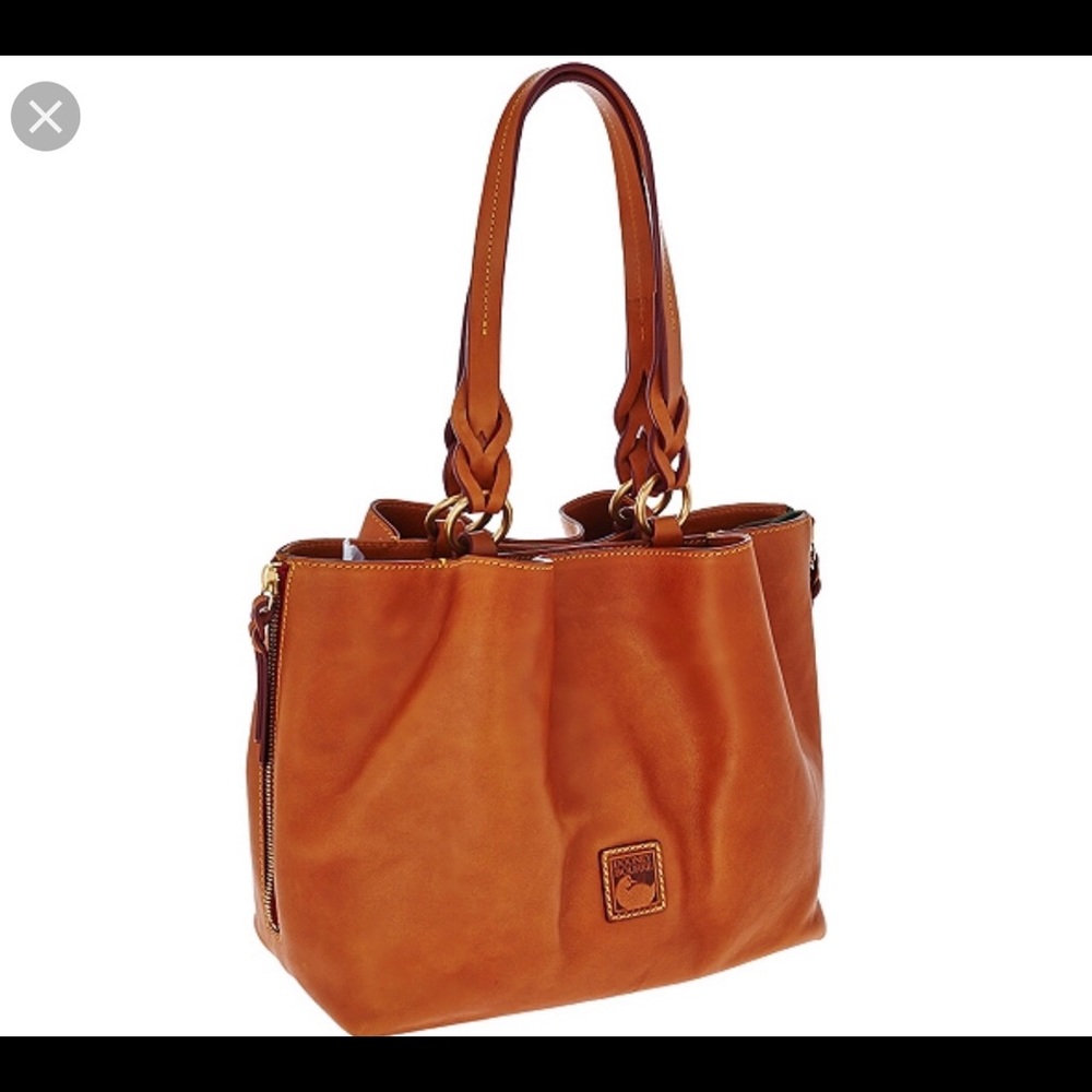 NWOT Dooney & Bourke Florentine large zip Barlow